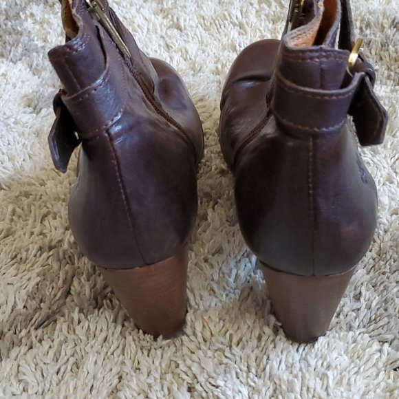 Marc O'Polo leather heeled ankle boots - Picture 4 of 9